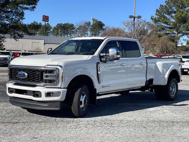 2026 White Metallic Ford Super Duty F-350 DRW Platinum 4X4 Truck