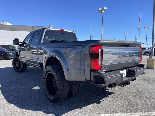 2026 Gray Metallic Ford Super Duty F-350 DRW Platinum 4X4 Truck