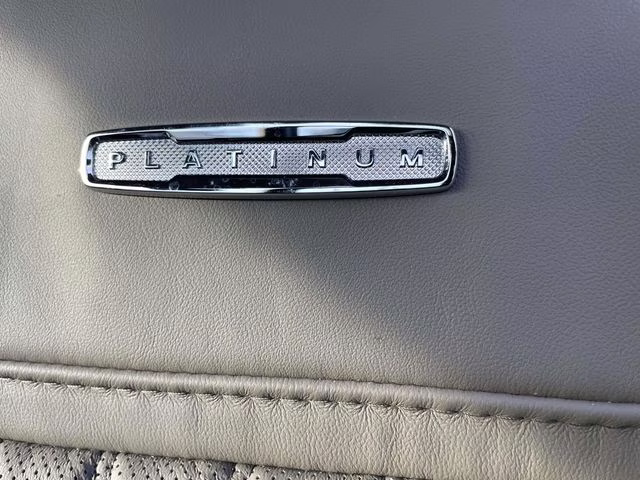 2026 White Metallic Ford Super Duty F-350 DRW Platinum 4X4 Truck