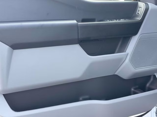 2026 Oxford White Ford Super Duty F-450 DRW XL 4X4 Truck