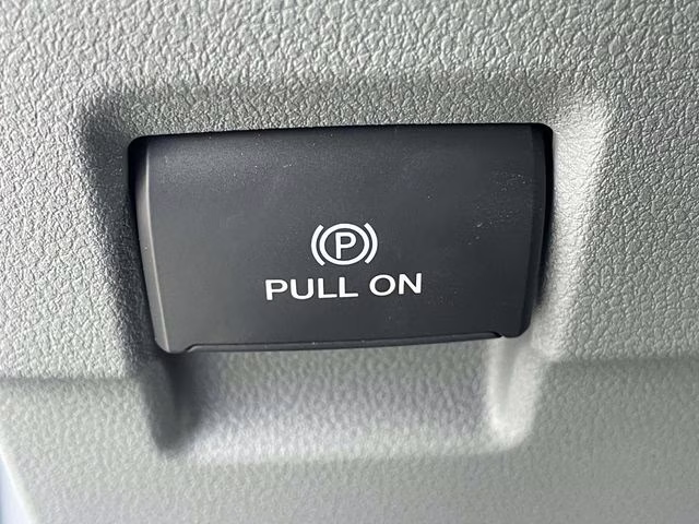 2026 Oxford White Ford Super Duty F-450 DRW XL 4X4 Truck