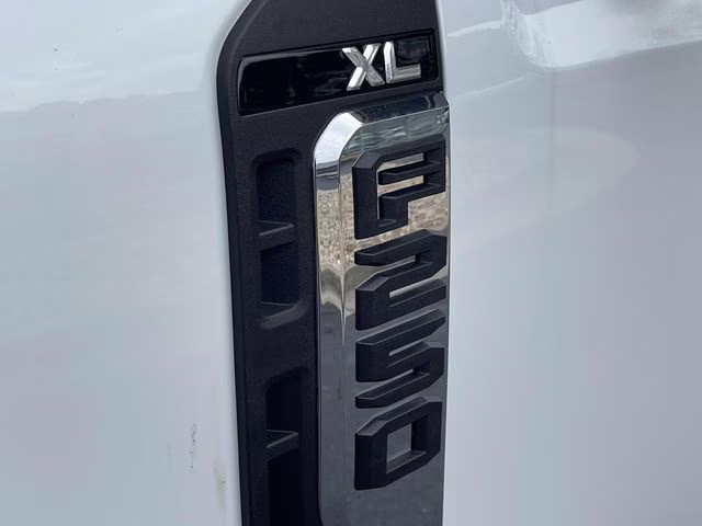 2026 Oxford White Ford Super Duty F-250 SRW XL RWD Truck