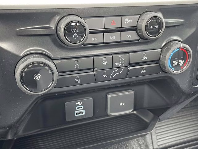 2026 Oxford White Ford Super Duty F-250 SRW XL RWD Truck