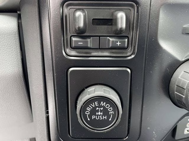 2026 Oxford White Ford Super Duty F-250 SRW XL RWD Truck