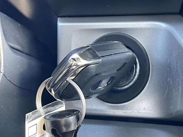 2026 Oxford White Ford Super Duty F-250 SRW XL 4X4 Truck