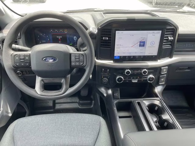 2025 Oxford White Ford F-150 XL 4X4 Truck