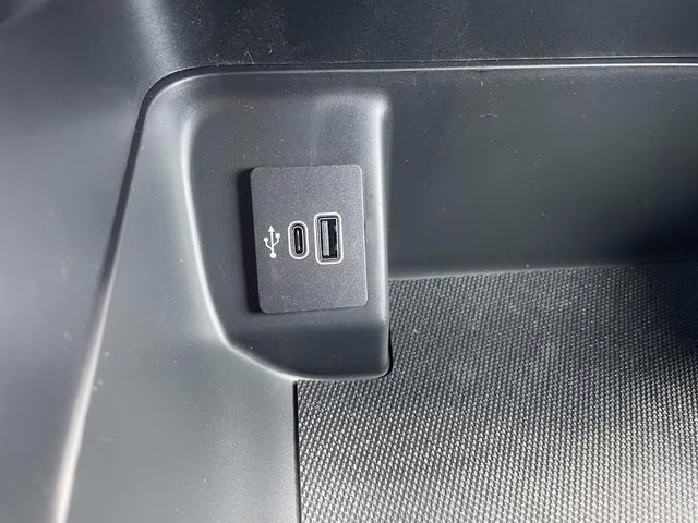 2025 Oxford White Ford F-150 XL 4X4 Truck