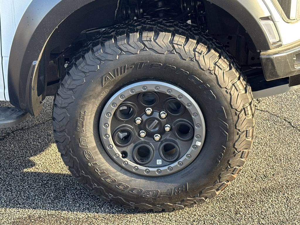 2025 Oxford White Ford F-150 Raptor 4X4 Truck