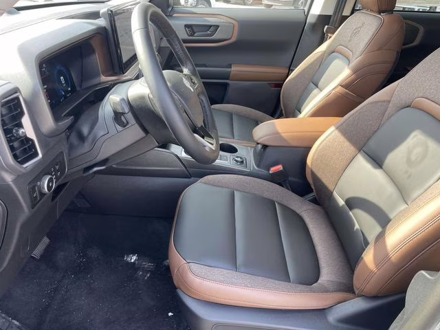 2025 Gray Metallic Ford Bronco Sport Outer Banks 4X4 SUV