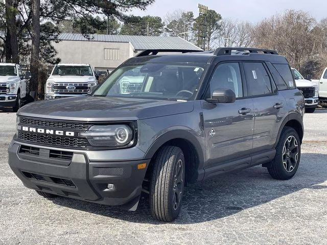 2025 Gray Metallic Ford Bronco Sport Outer Banks 4X4 SUV