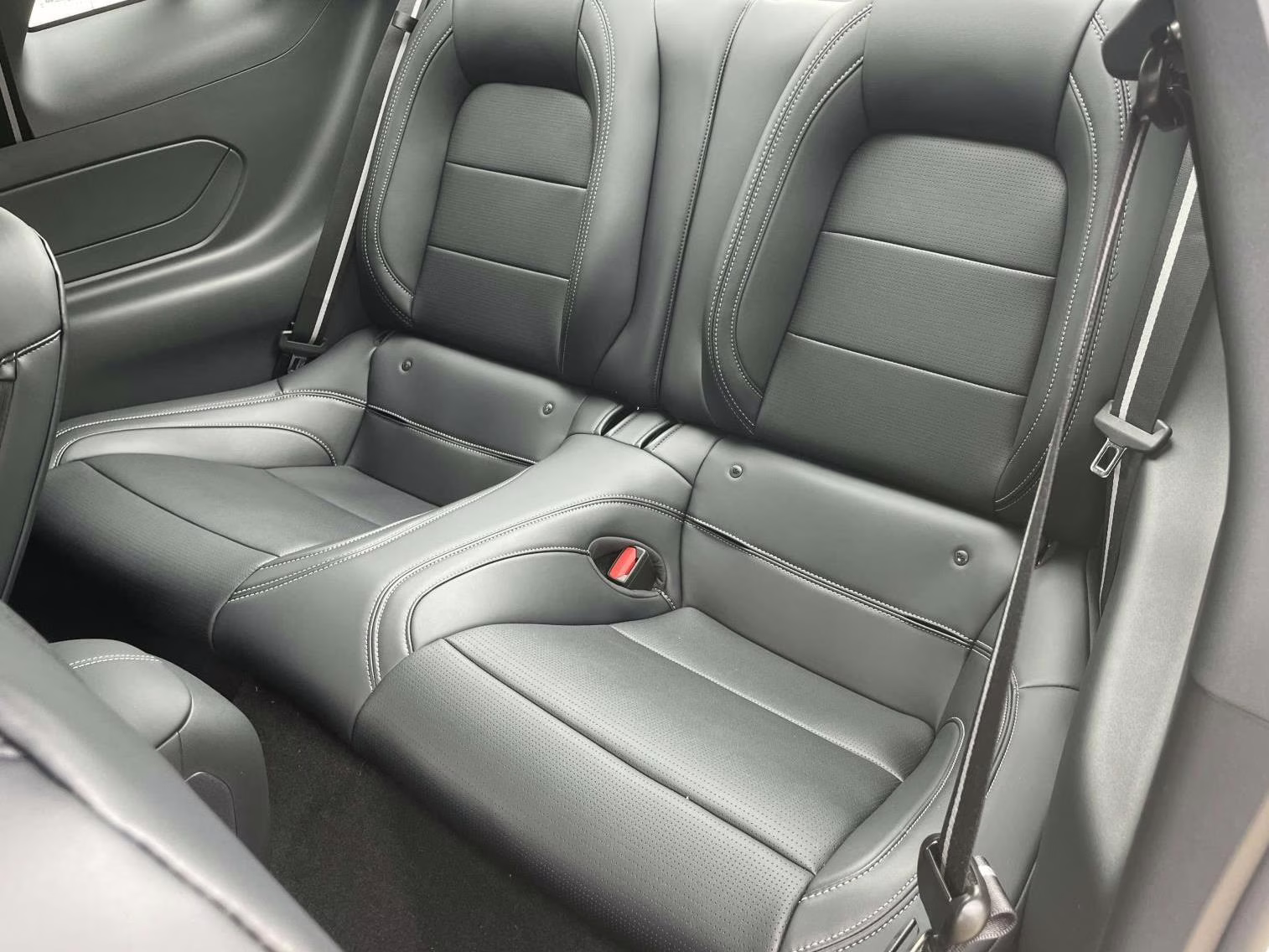 2025 Wimbledon White Ford Mustang GT Premium RWD Coupe