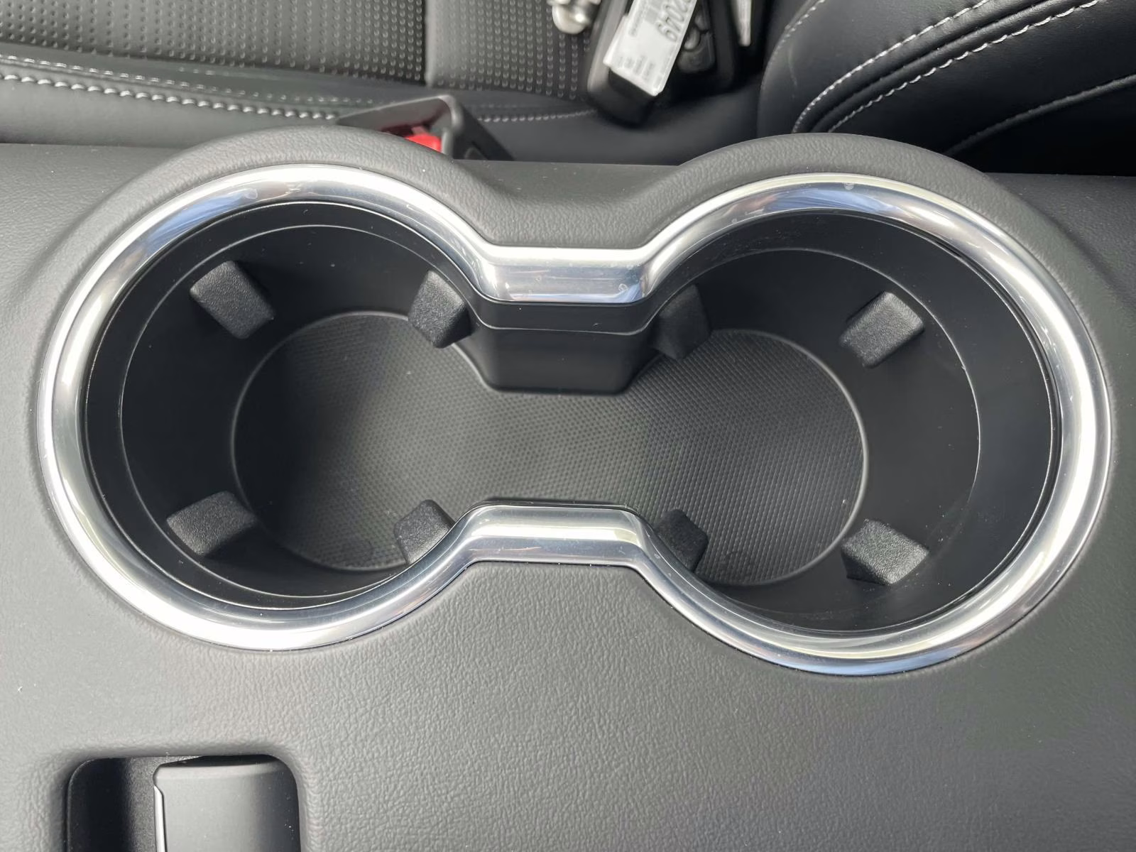 2025 Wimbledon White Ford Mustang GT Premium RWD Coupe