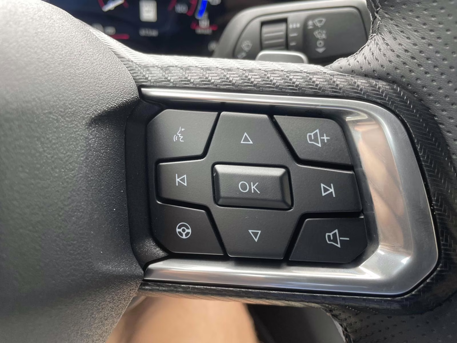 2025 Wimbledon White Ford Mustang GT Premium RWD Coupe