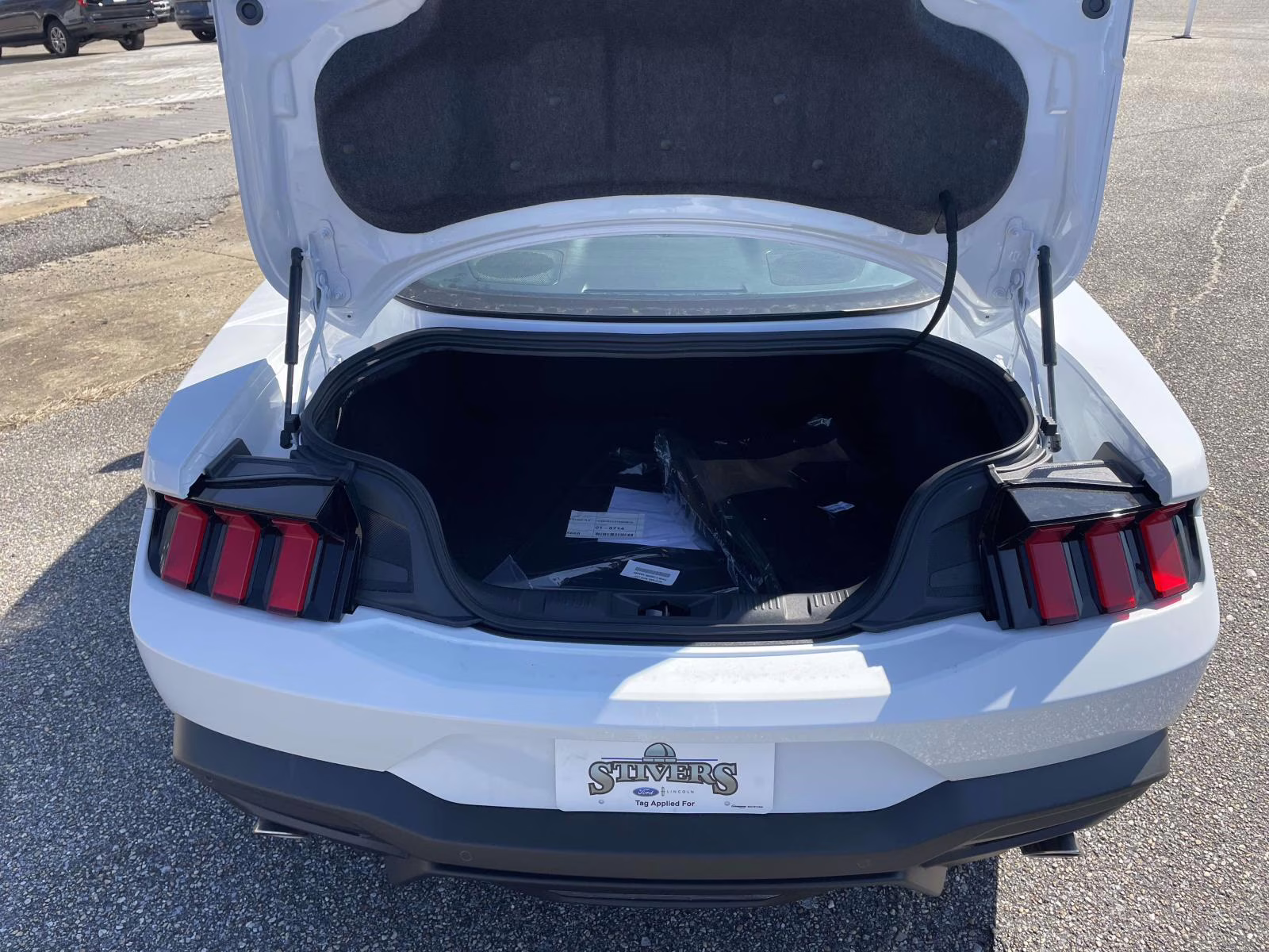 2026 Oxford White Ford Mustang GT RWD Coupe