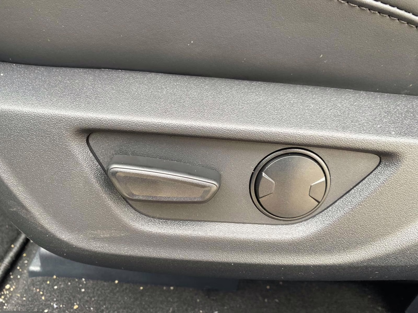 2025 Oxford White Ford Mustang EcoBoost RWD Coupe