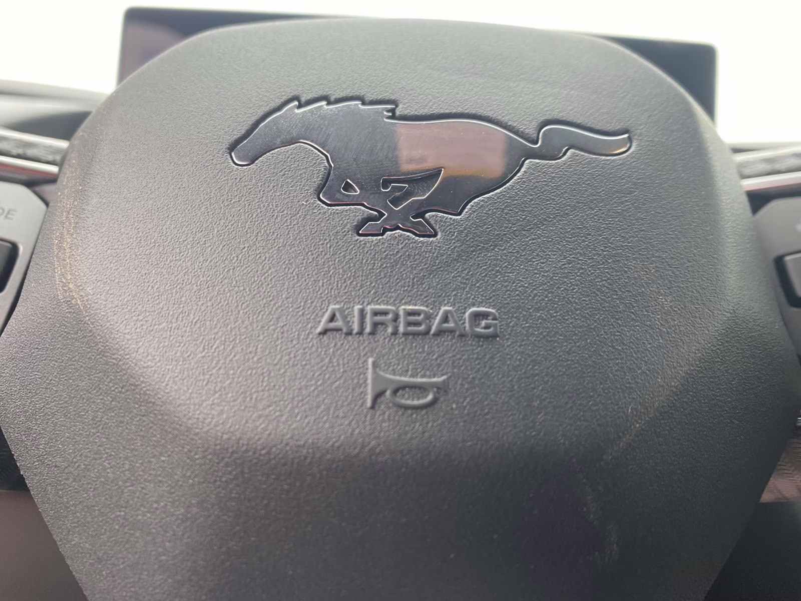 2025 Oxford White Ford Mustang EcoBoost RWD Coupe