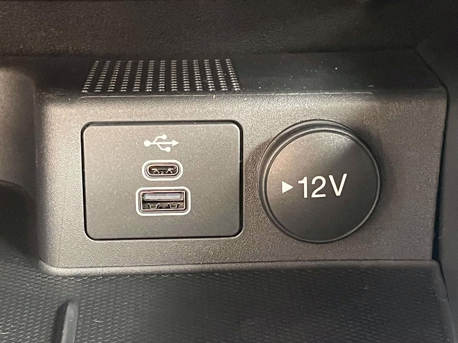 2026 Carbonized Gray Metallic Ford Escape Active FWD SUV