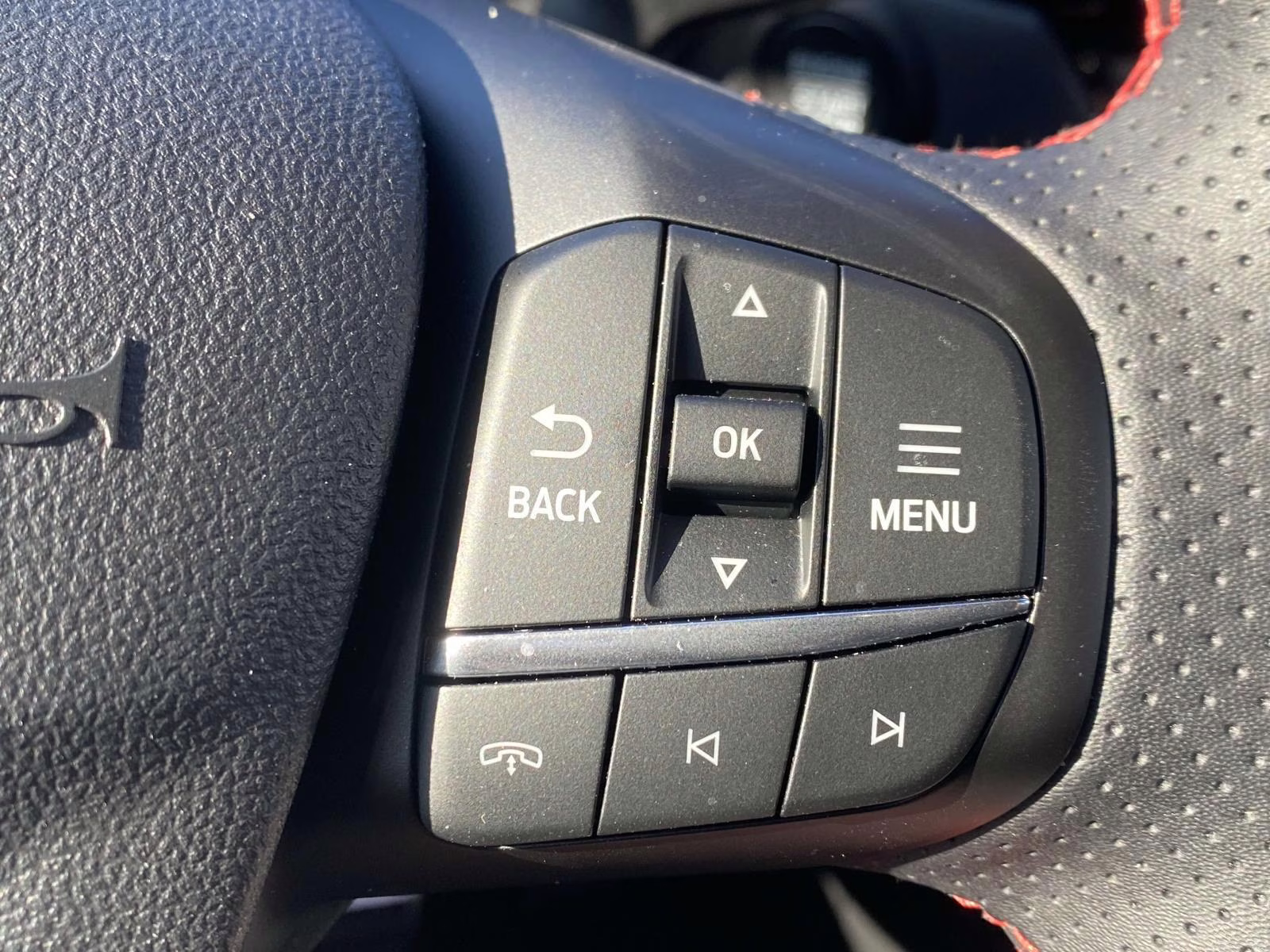 2025 Carbonized Gray Metallic Ford Escape Hybrid ST-Line FWD SUV