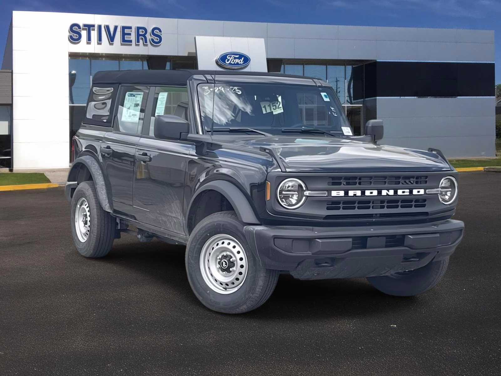 2025 Shadow Black Ford Bronco Base 4X4 SUV