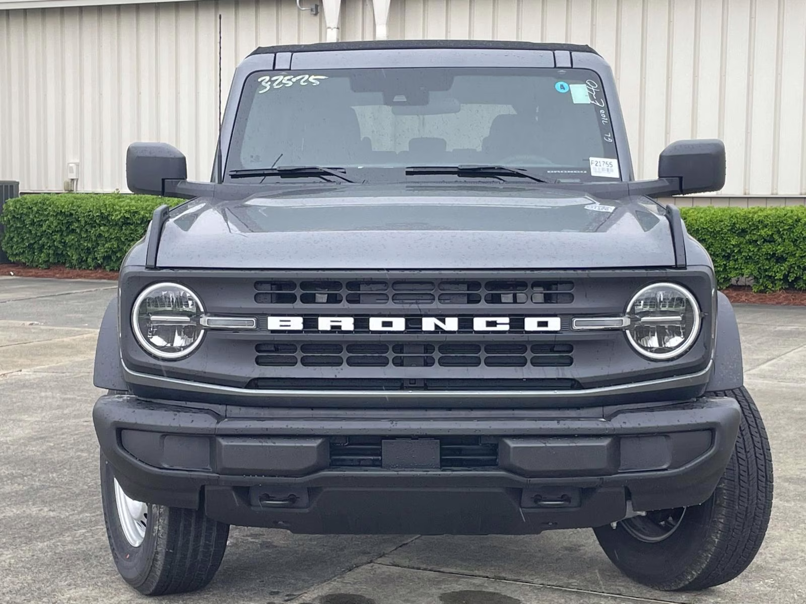 2025 Carbonized Gray Metallic Ford Bronco Base 4X4 SUV