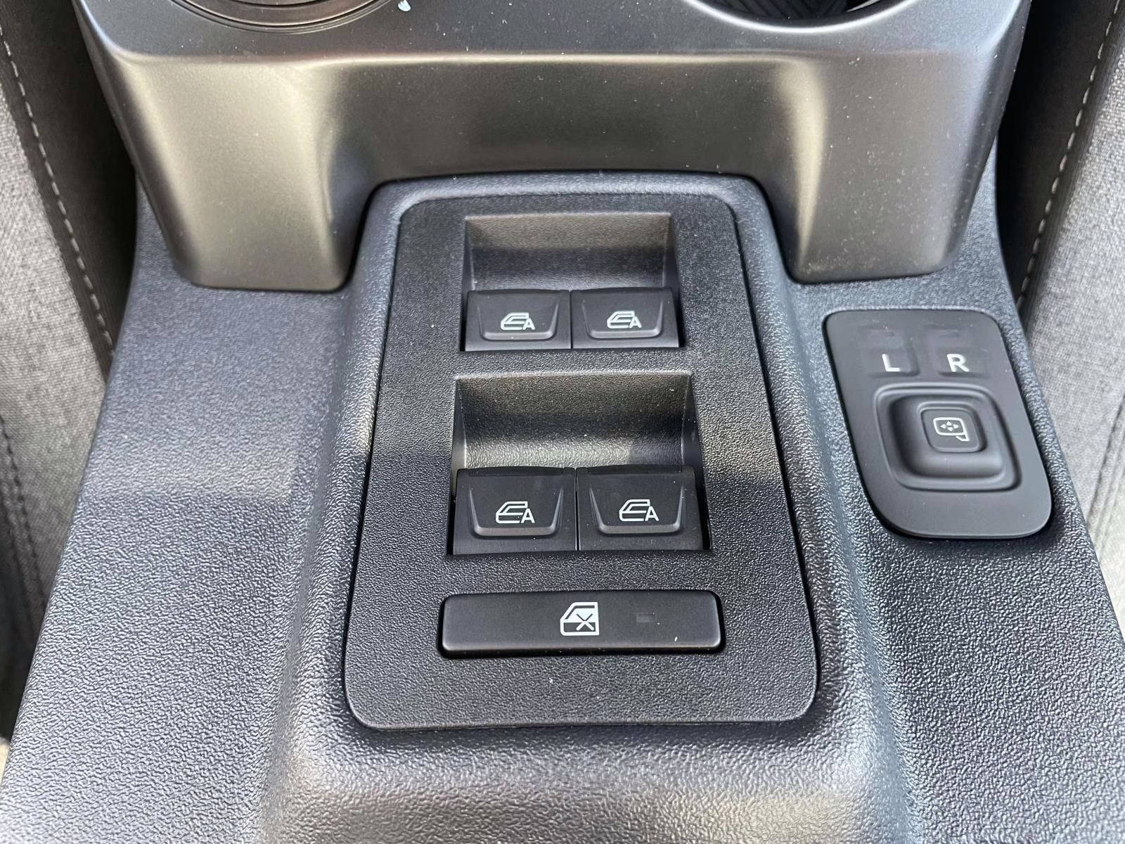 2025 Carbonized Gray Metallic Ford Bronco Base 4X4 SUV