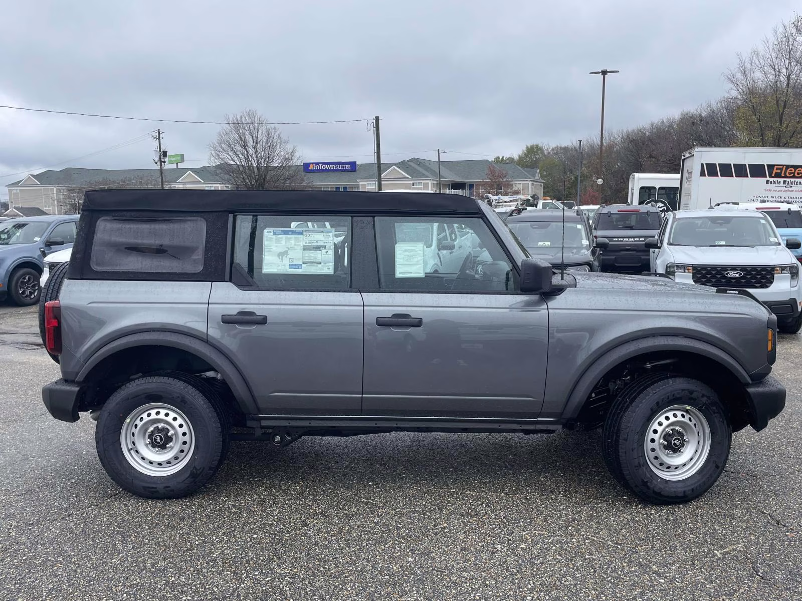 2025 Carbonized Gray Metallic Ford Bronco Base 4X4 SUV