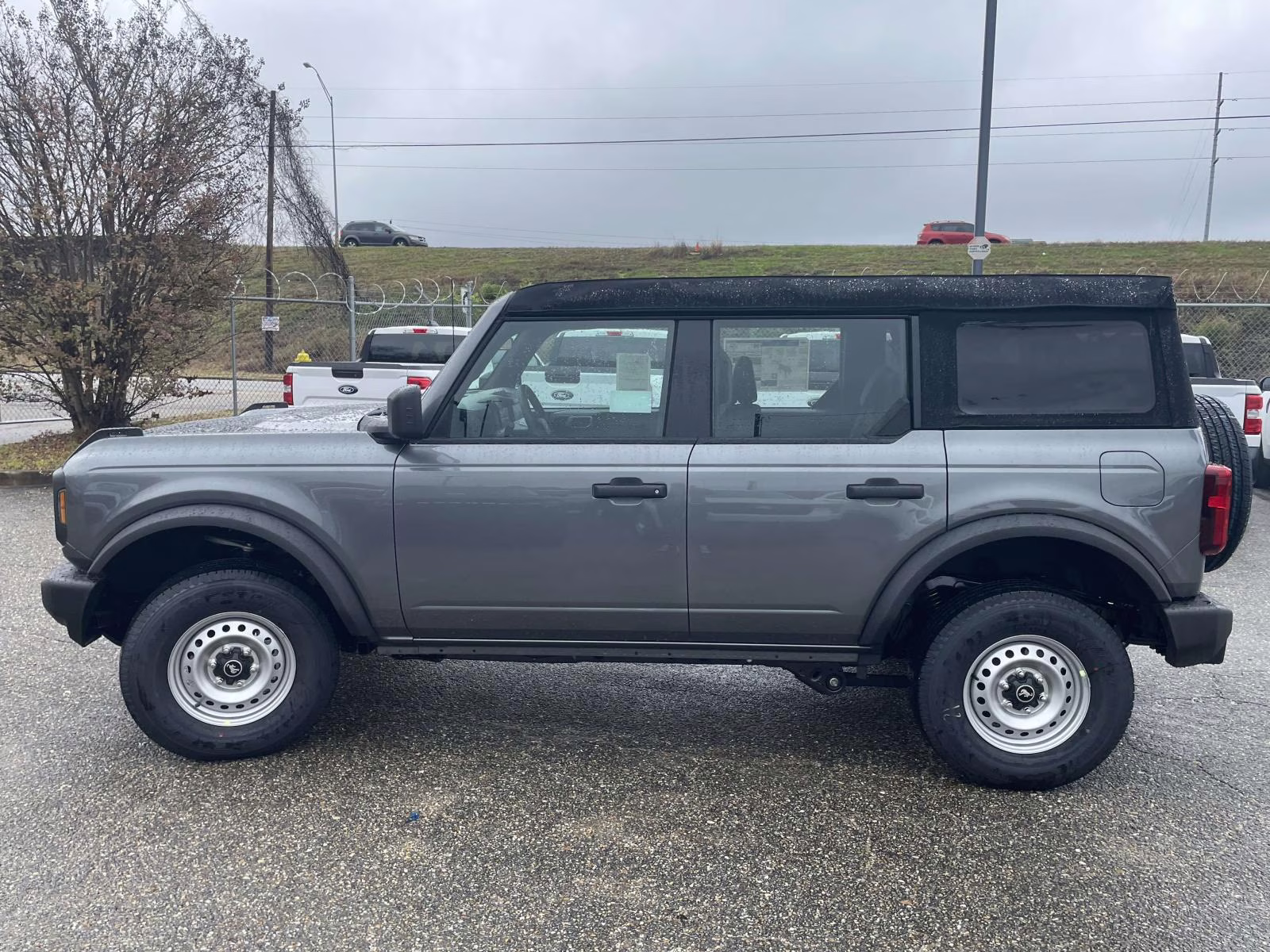2025 Carbonized Gray Metallic Ford Bronco Base 4X4 SUV