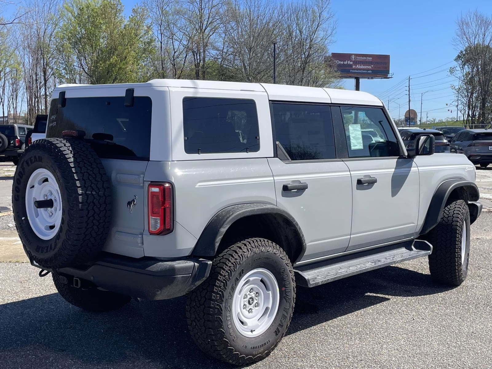 2026 Avalanche Gray Ford Bronco Heritage Edition 4X4 SUV