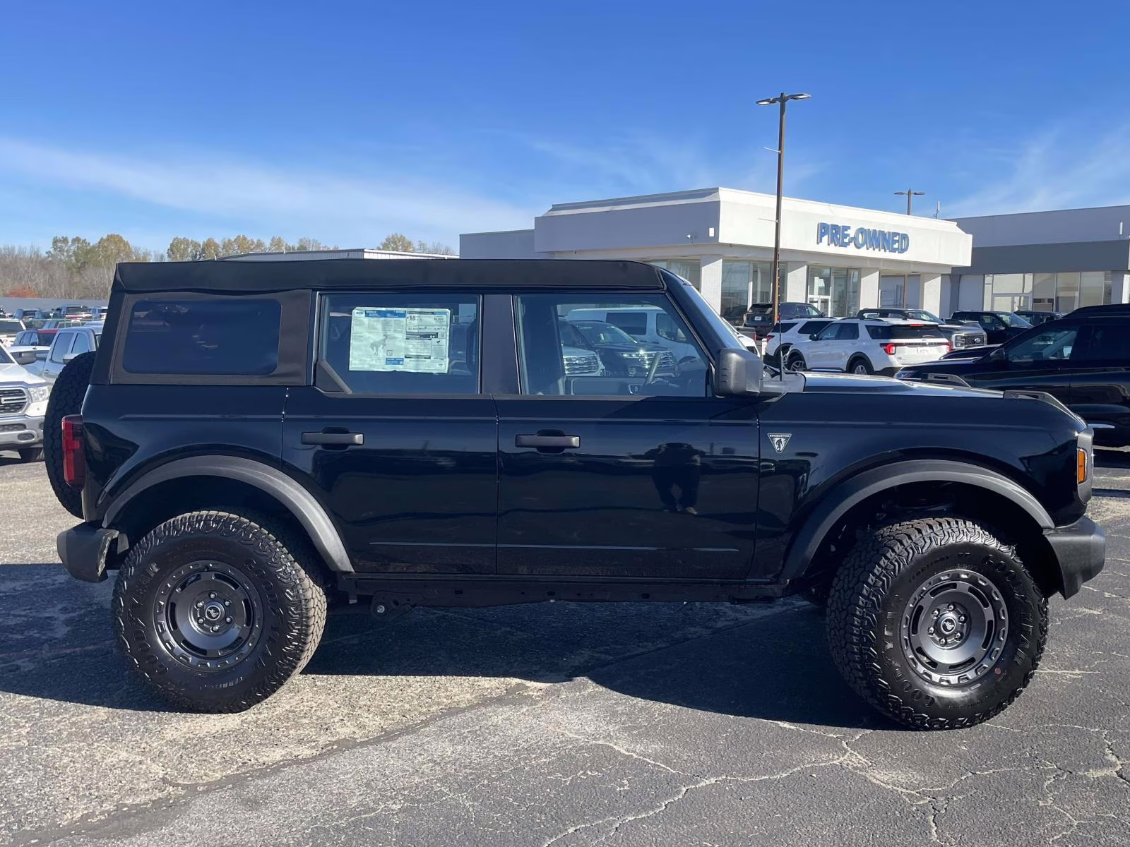 2025 Shadow Black Ford Bronco Base 4X4 SUV