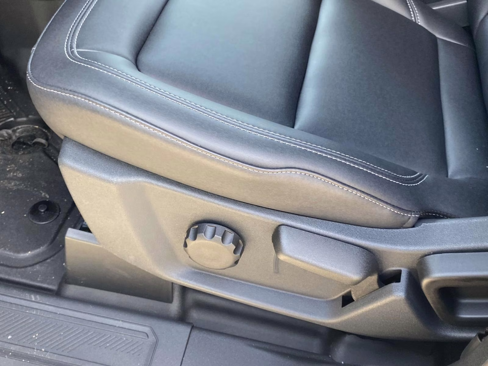 2025 Oxford White Ford Bronco Big Bend 4X4 SUV