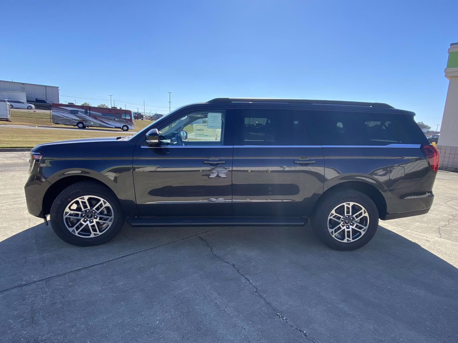 2025 Dark Matter Gray Metallic Ford Expedition Max active RWD SUV