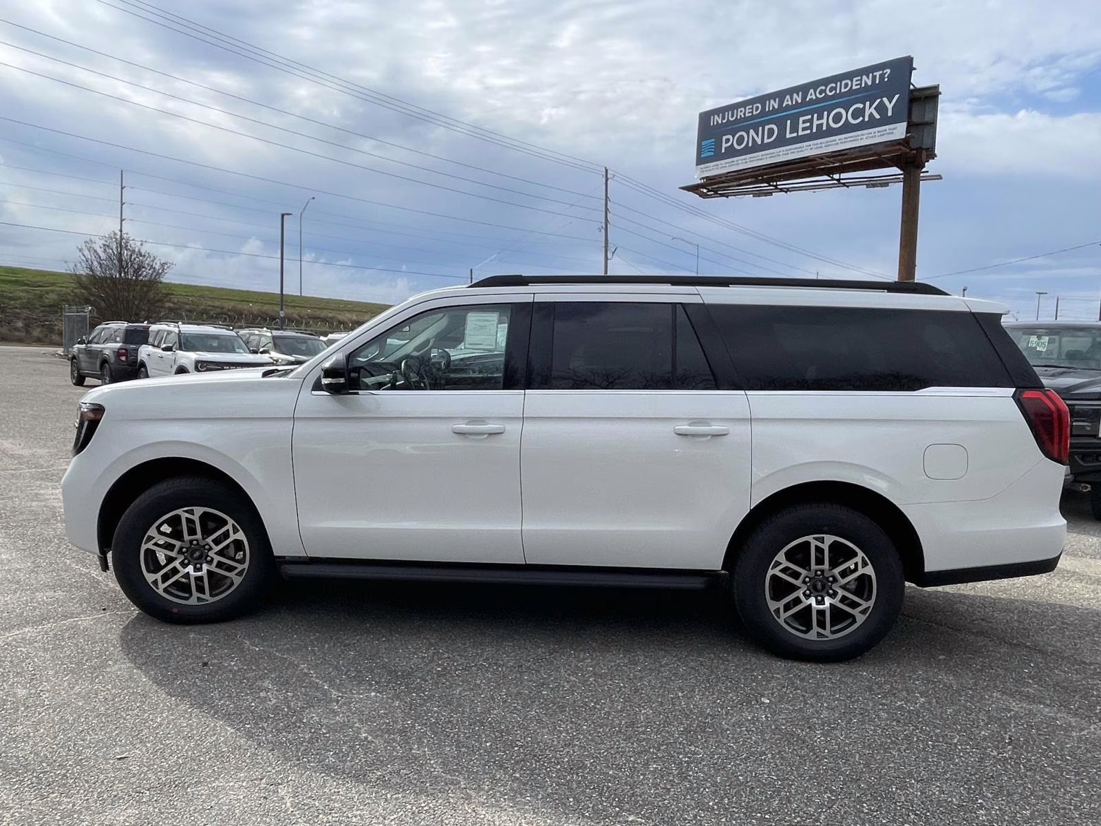 2026 Star White Metallic Tri-Coat Ford Expedition Max Active RWD SUV