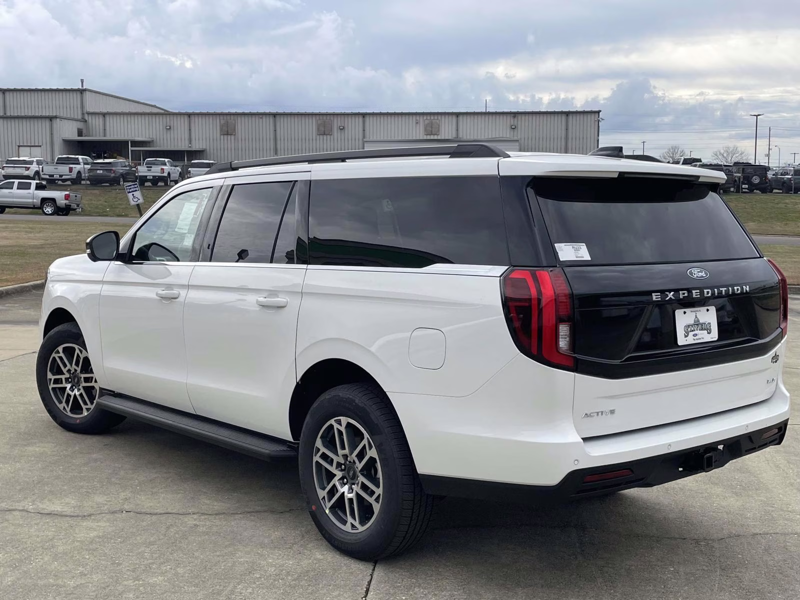 2026 Star White Metallic Tri-Coat Ford Expedition Max Active RWD SUV