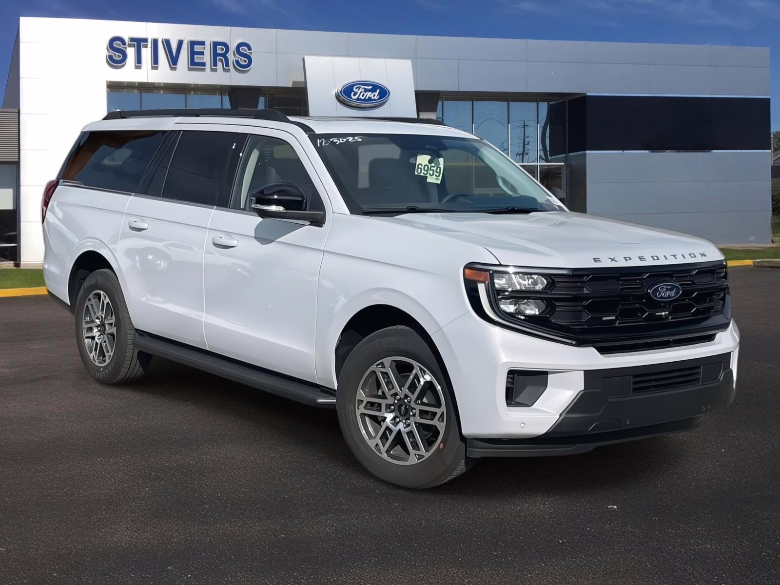 2026 Space Silver Metallic Ford Expedition Max Active RWD SUV