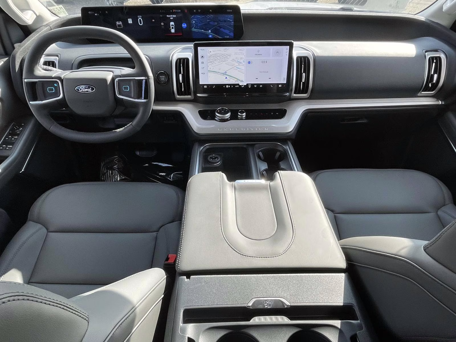 2026 Space Silver Metallic Ford Expedition Max Active RWD SUV