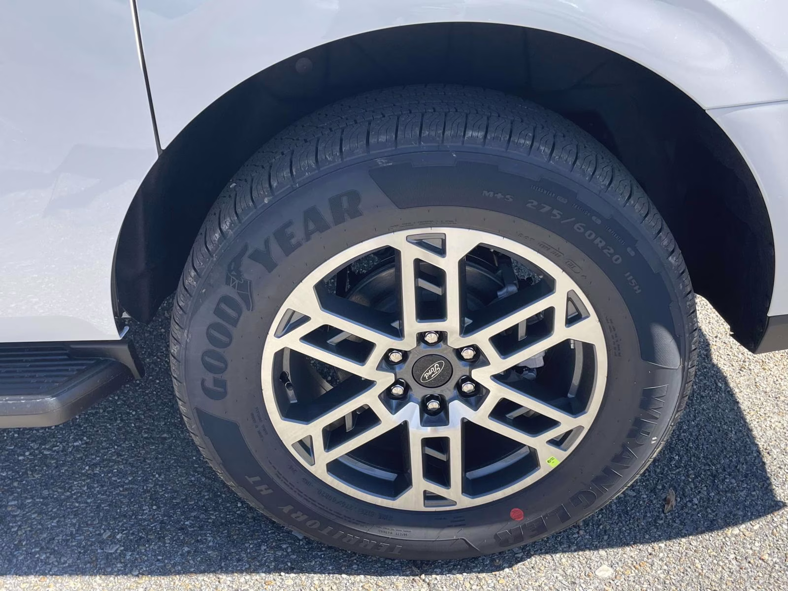 2025 Star White Metallic Tri-Coat Ford Expedition Max ACTIVE RWD SUV