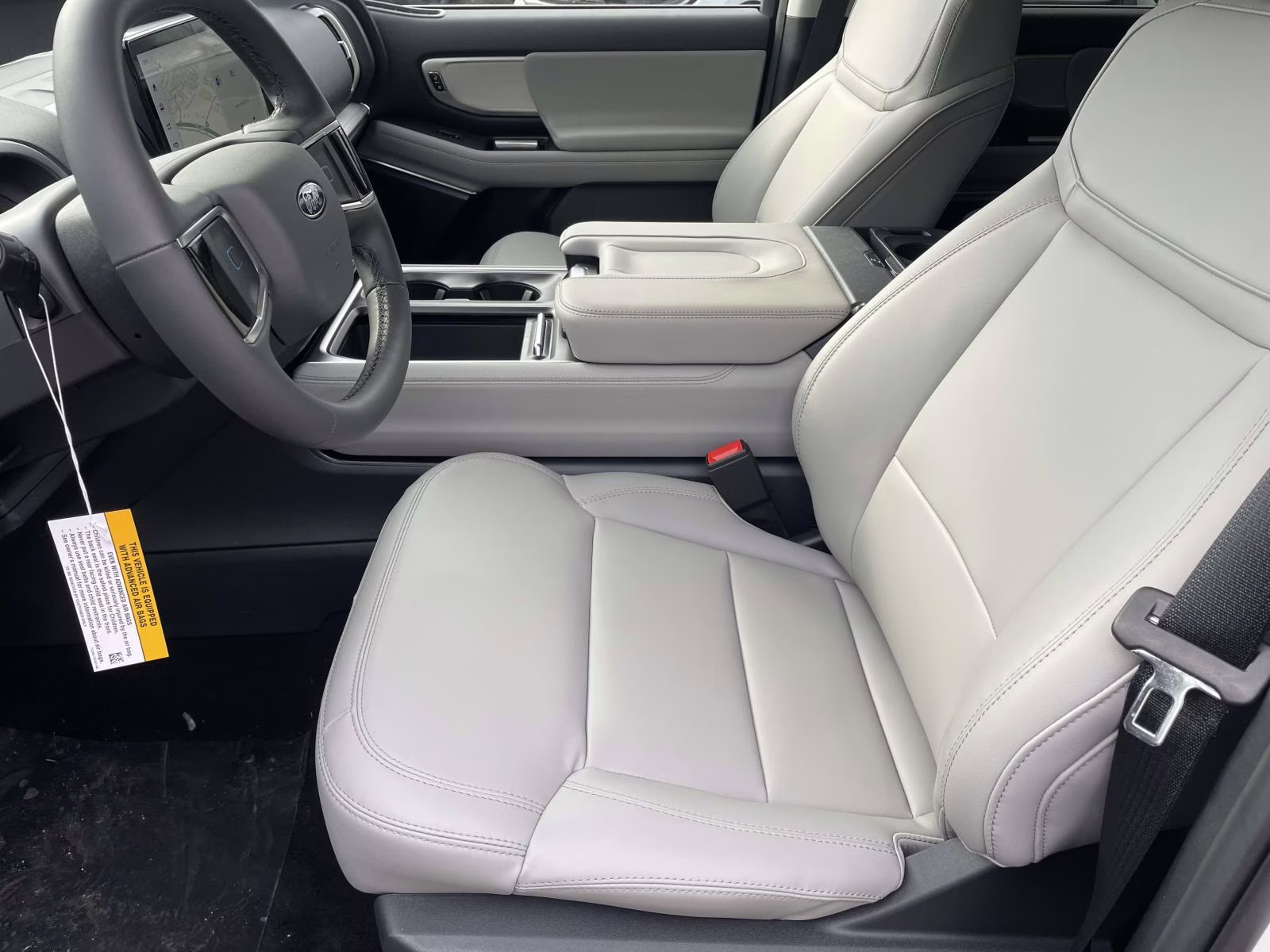 2026 Star White Metallic Tri-Coat Ford Expedition Max Active RWD SUV