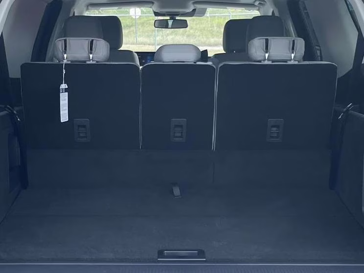 2025 Glacier Gray Metallic TriCoat Ford Expedition Max ACTIVE RWD SUV