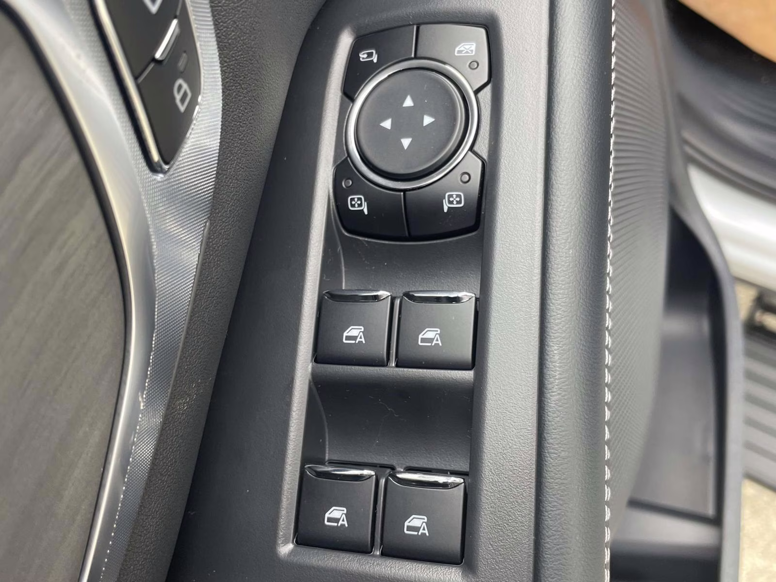 2025 Agate Black Metallic Ford Expedition Max Platinum 4X4 SUV