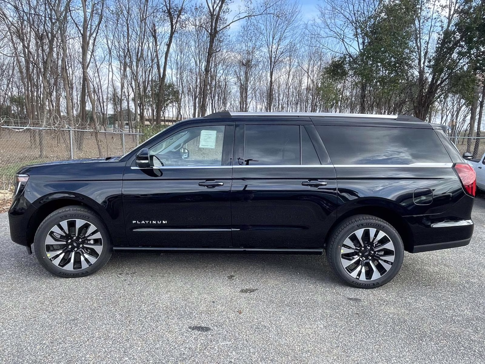 2025 Agate Black Metallic Ford Expedition Max Platinum 4X4 SUV