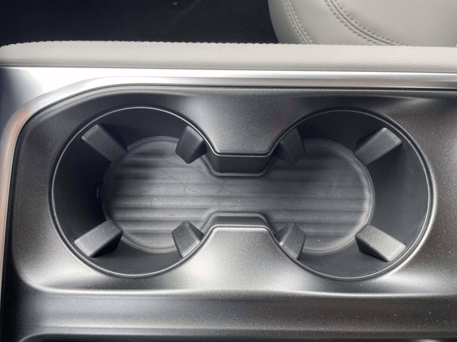 2026 Star White Metallic Tri-Coat Ford Expedition Active RWD SUV