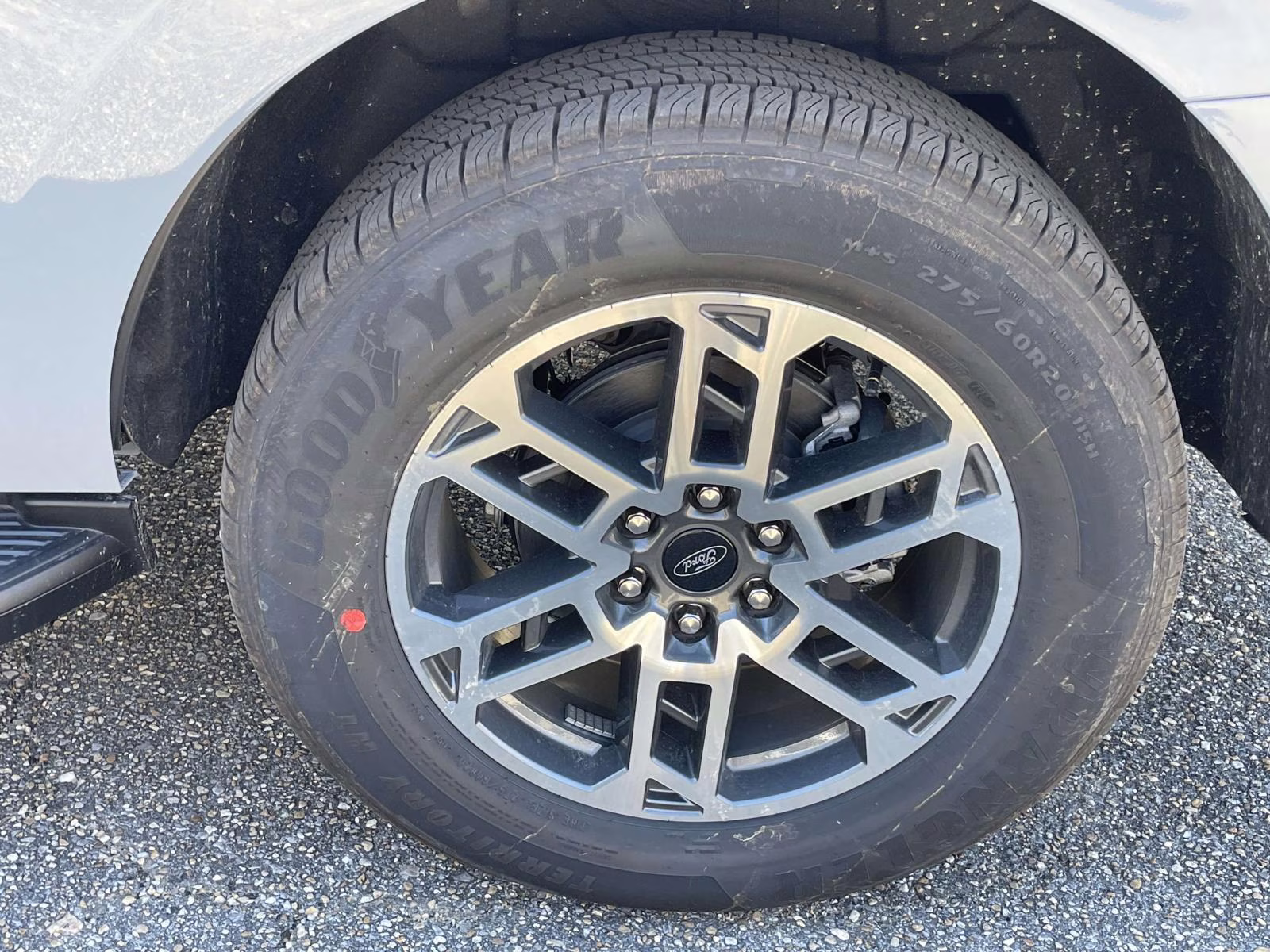 2026 Glacier Gray Metallic Tri-Coat Ford Expedition Active RWD SUV