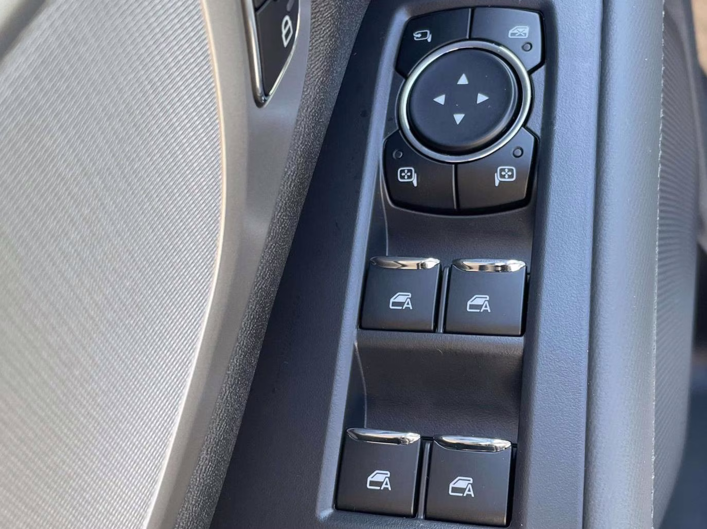 2026 Space Silver Metallic Ford Expedition Active RWD SUV