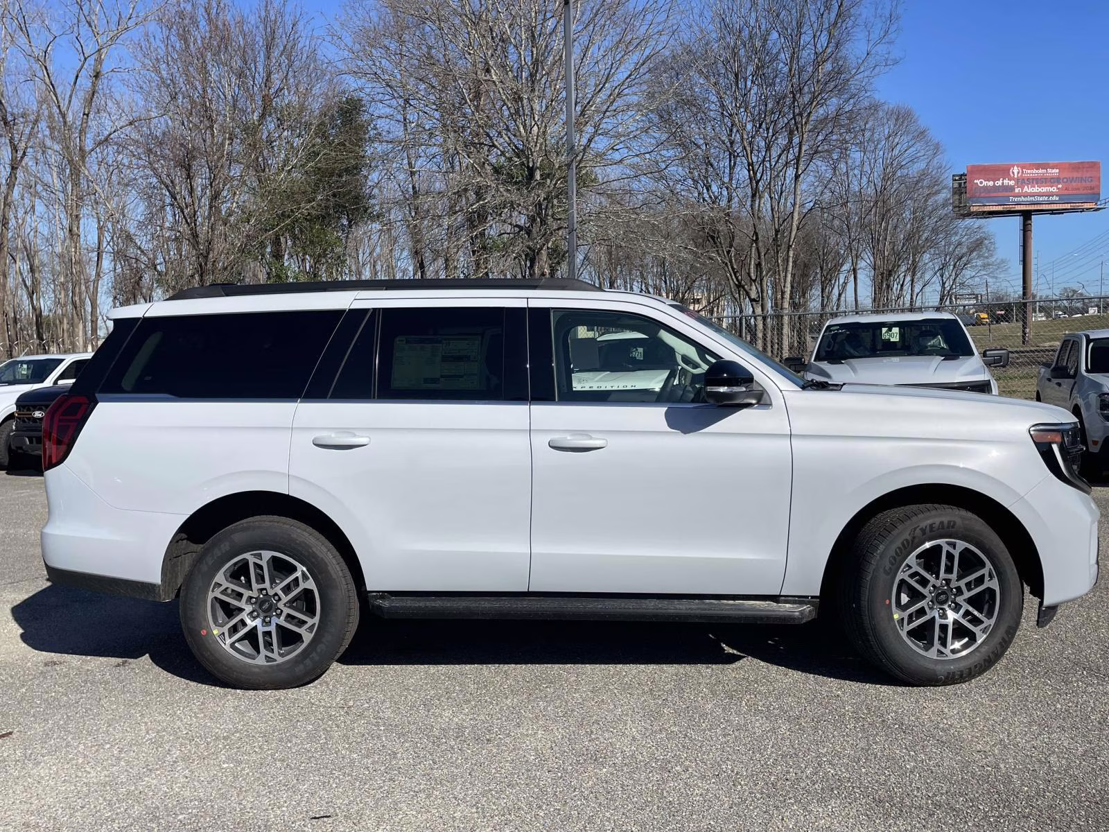 2026 Space Silver Metallic Ford Expedition Active RWD SUV