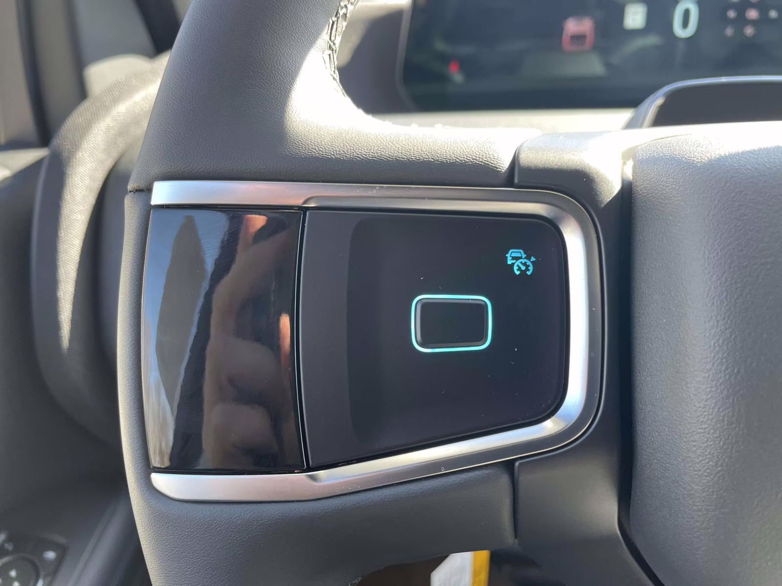 2026 Space Silver Metallic Ford Expedition Active RWD SUV