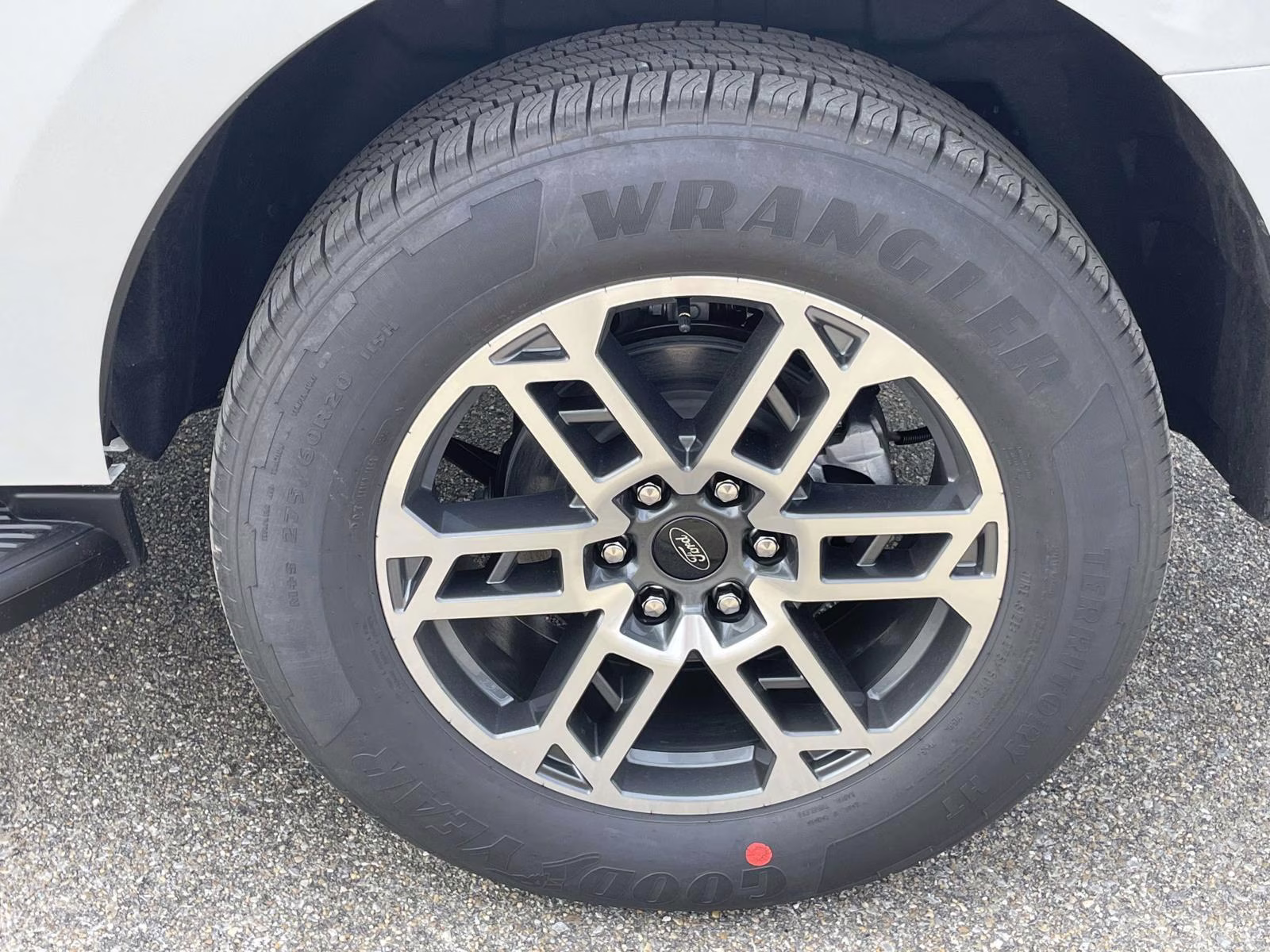 2026 Star White Metallic Tri-Coat Ford Expedition Active RWD SUV