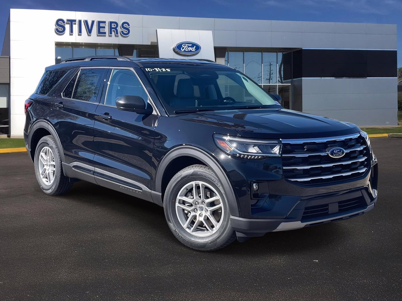 2026 Agate Black Metallic Ford Explorer Active RWD SUV