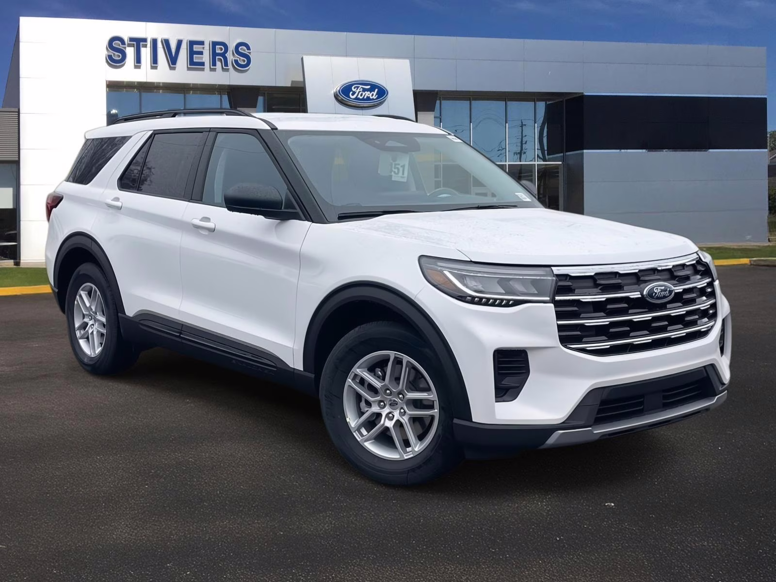 2026 Star White Metallic Tri-Coat Ford Explorer Active RWD SUV