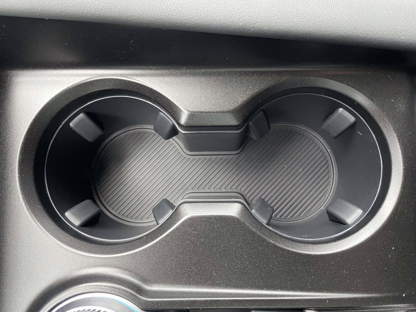 2026 Star White Metallic Tri-Coat Ford Explorer Active RWD SUV