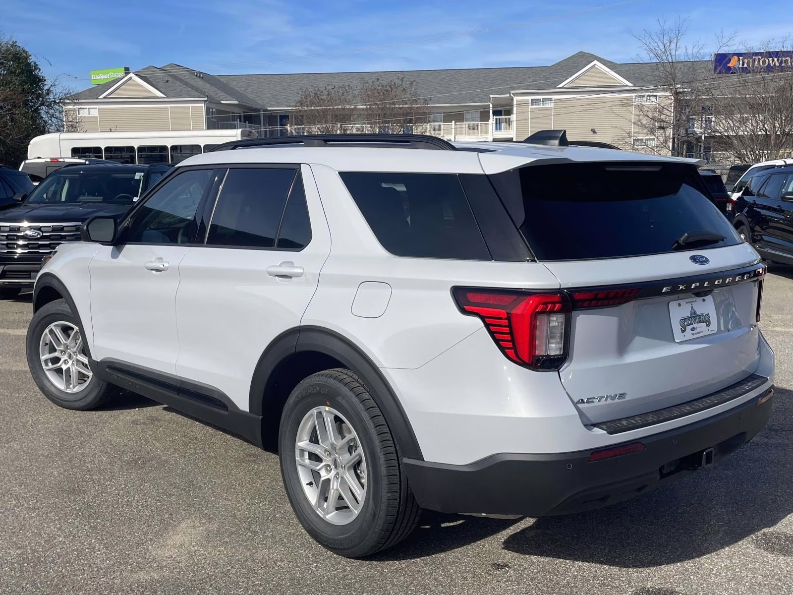 2026 Space White Metallic Ford Explorer Active RWD SUV